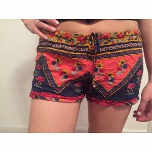 Novella Royale shorts