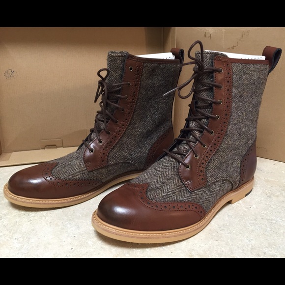 UGG Kioni Tweed Boots size 8