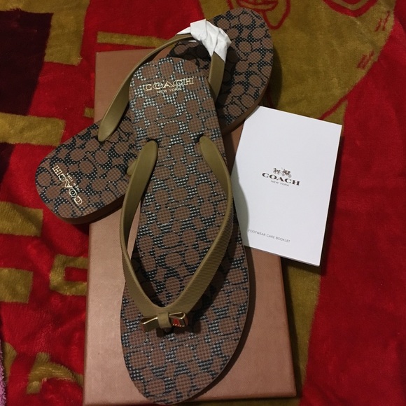coach beach sandals
