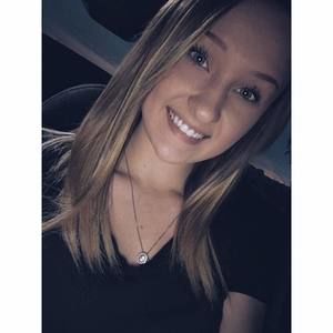 Meet your Posher, Kelli