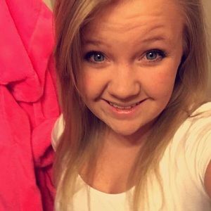 Meet your Posher, Marissa