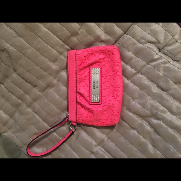 Like new Guess wristlet