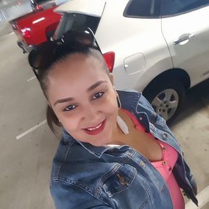 Meet your Posher, Sheyla