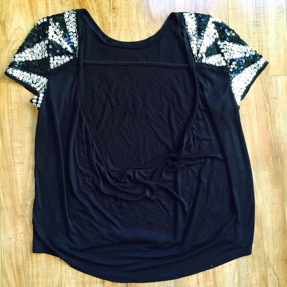 SOLD FREE PEOPLE Open back tunic with beading - Picture 3 of 4