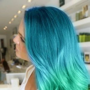 Meet your Posher, Cynthia