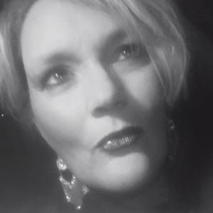 Meet your Posher, Becky