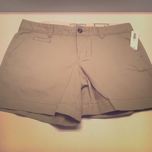 Old Navy Khaki Shorts Size 8 NWT
