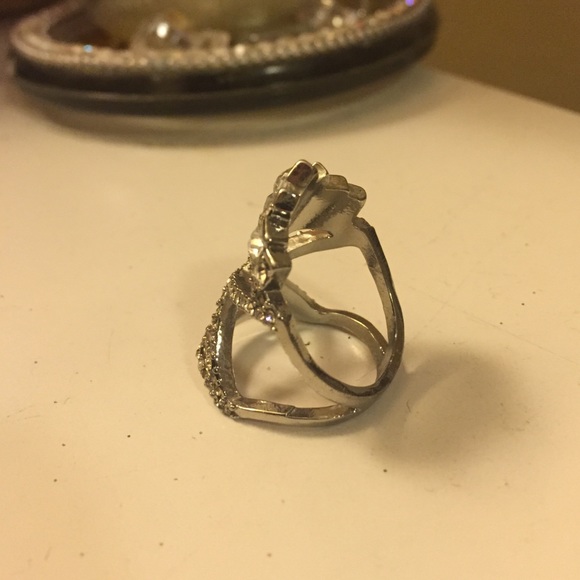 Crown ring - Picture 2 of 4