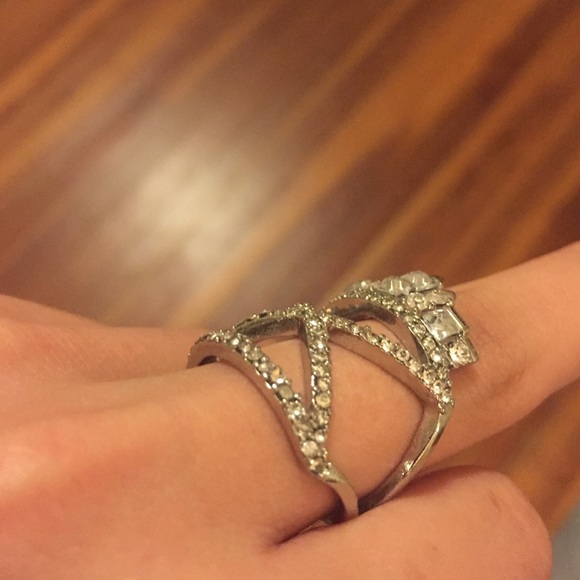 Crown ring - Picture 3 of 4