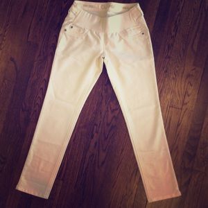 DL1961 white Maternity jeans
