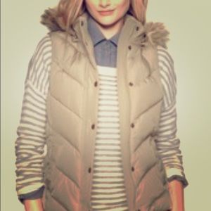 Gap Puffer Vest with Fur Lining