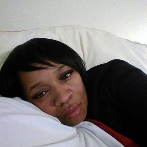 Meet your Posher, Tee