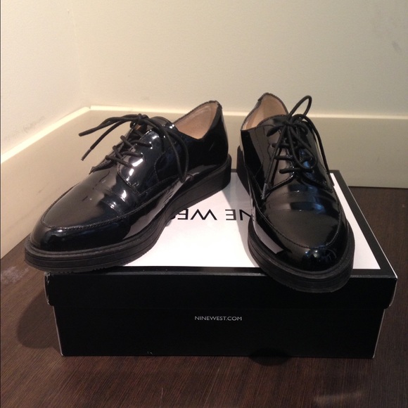 Black patent Oxford