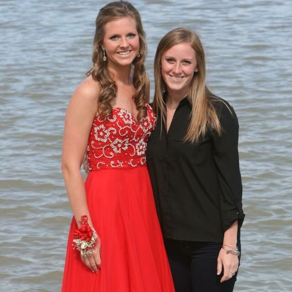 Red prom dress