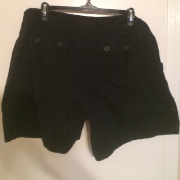 Shorts - Picture 2 of 3