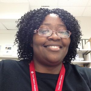 Meet your Posher, Lisa