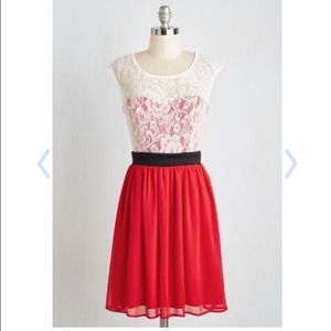 NWOT Modcloth Shortcake Story Dress