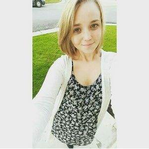 Meet your Posher, Alena