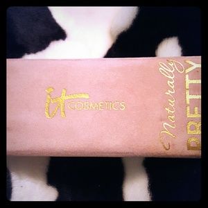 It Cosmetics Naturally Pretty Pallette