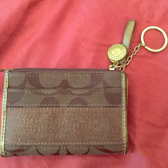 Authentic coach wallet on chain