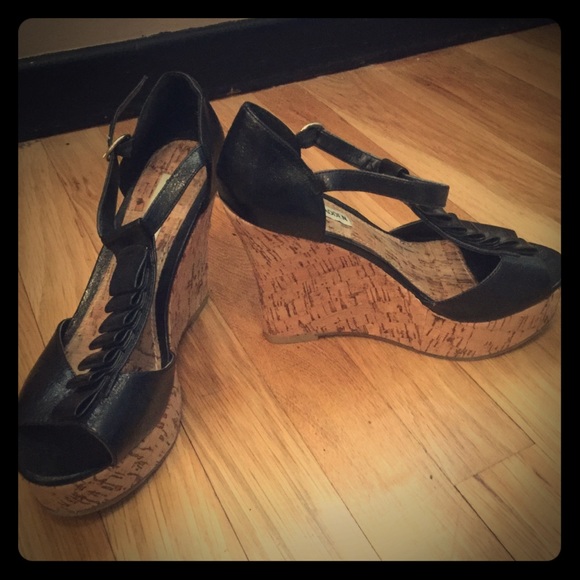 Steve Madden, black wedges
