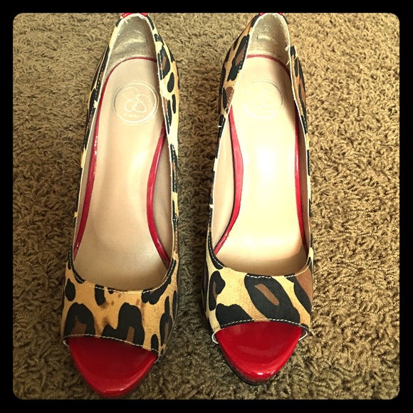Jessica Simpson Leopard and Red Heels