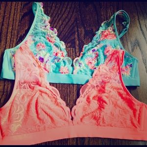 PINK Lace plunge bralettes like new!