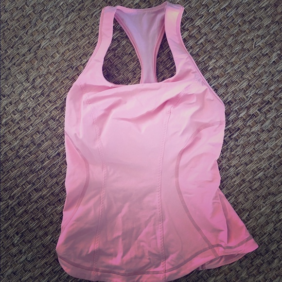 Lululemon racetrack workout top
