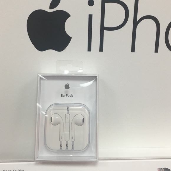 Apple ear pod