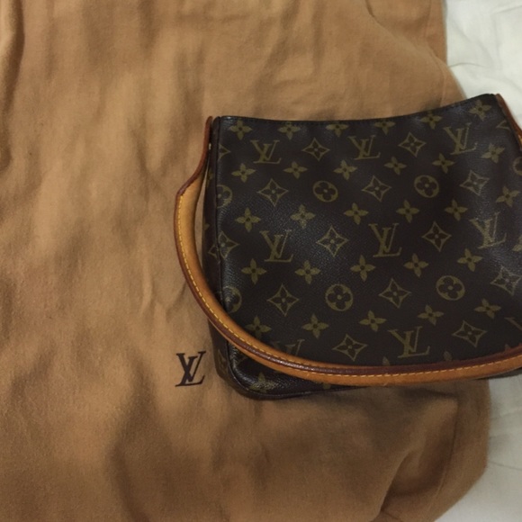 Louis Vuitton - Picture 4 of 4