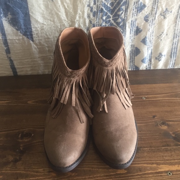 Qupid Fringe Booties - Size 8 1/2