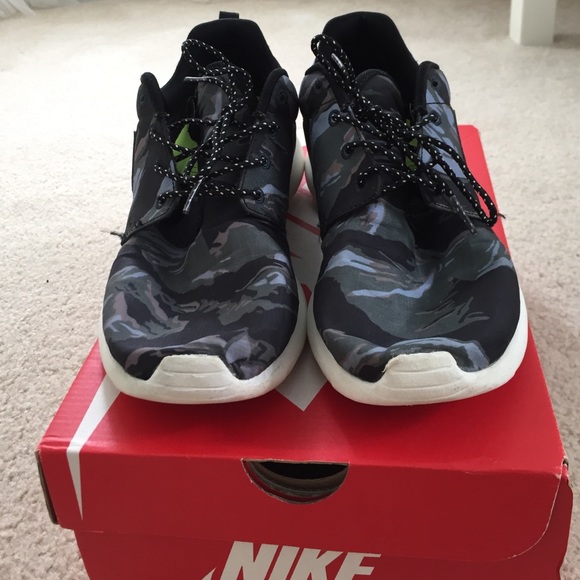 ROSHE RUN CAMO SIZE 7