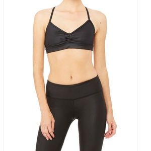 ALO SUNNY STRAP BRA IN BLACK, MEDIUM