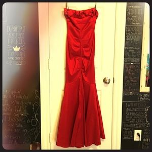 Strapless mermaid dress