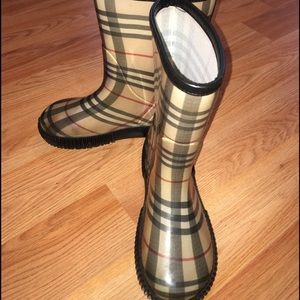 Burberry kids rain boots