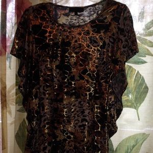 Dressy blouse, gold and black design