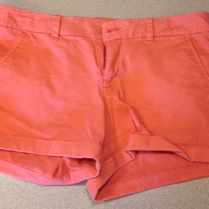 American eagle size 12 pink/coral shorts