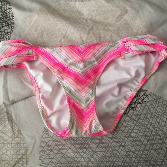 VS bathing suit bottoms