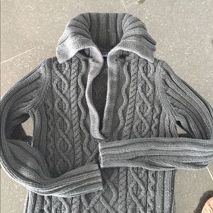 GAP sweater