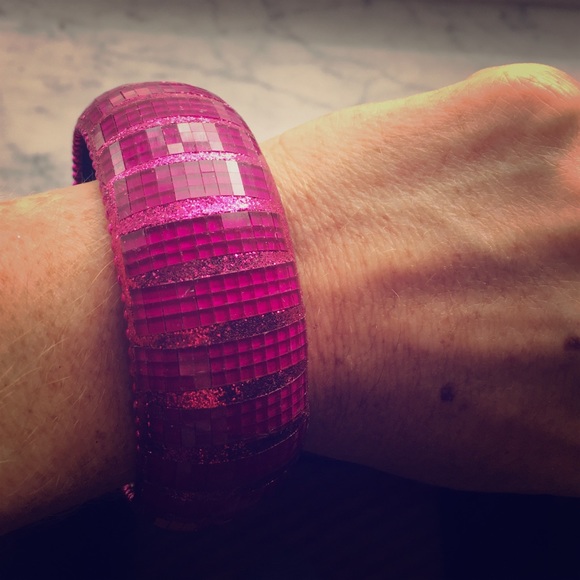 NWT pink bracelet