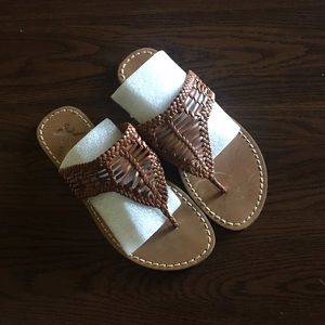American Eagle Flip Flops