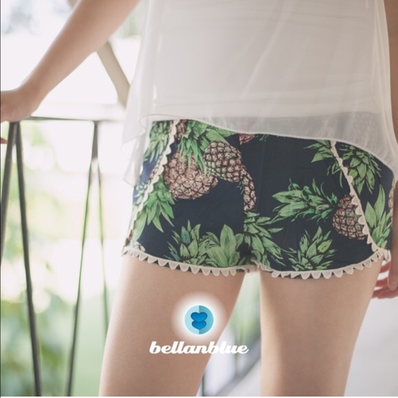 The FUN w/ PINEAPPLES woven shorts - BLACK - Picture 2 of 4