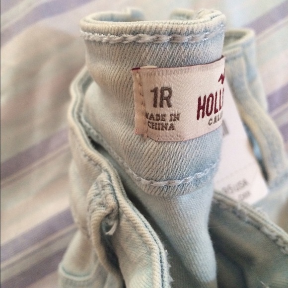 Light Wash Brand new with Tag Hollister Jeggings