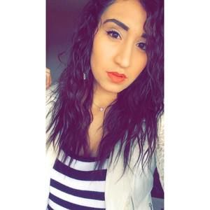 Meet your Posher, Stephanie