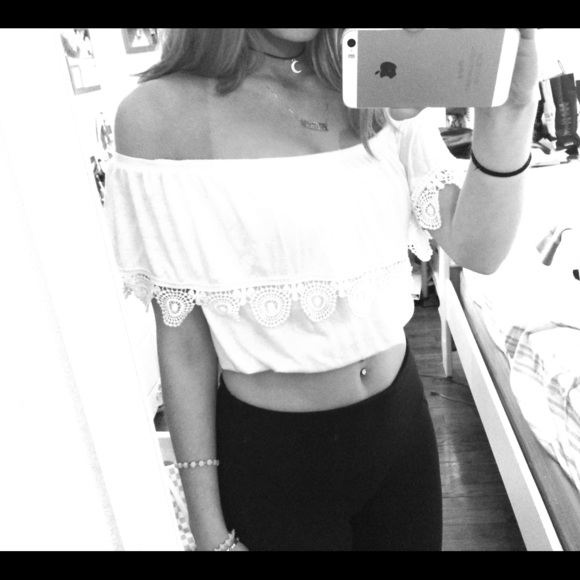 On the shoulder crop top White\Cream