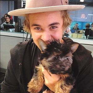 Meet your Posher, Emely