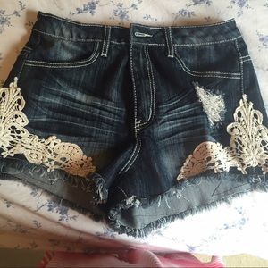 Sz 9 dark denim jean shorts