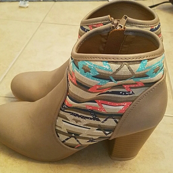 Azteca booties.