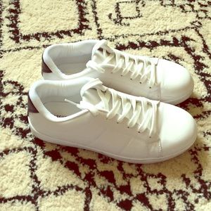 White Adidas Knockoffs