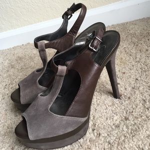 Jessica Simpson heels